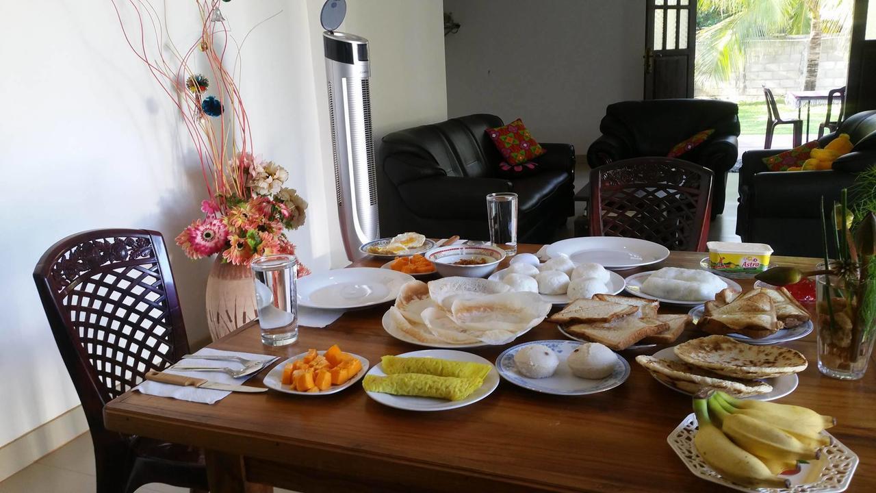 Miheen Hotel & Resort - Anuradhapura มิฮินตาเล ภายนอก รูปภาพ