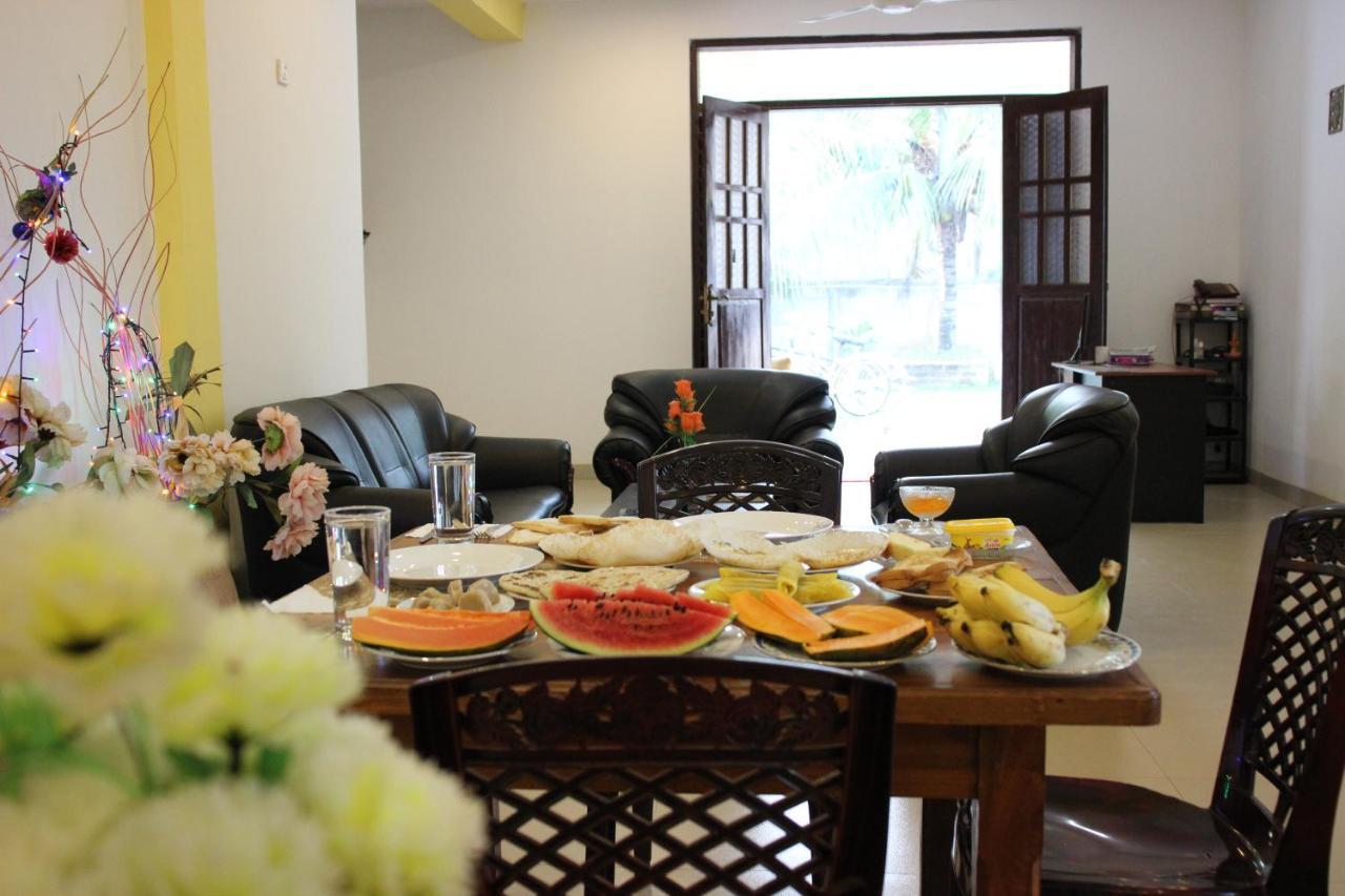 Miheen Hotel & Resort - Anuradhapura มิฮินตาเล ภายนอก รูปภาพ