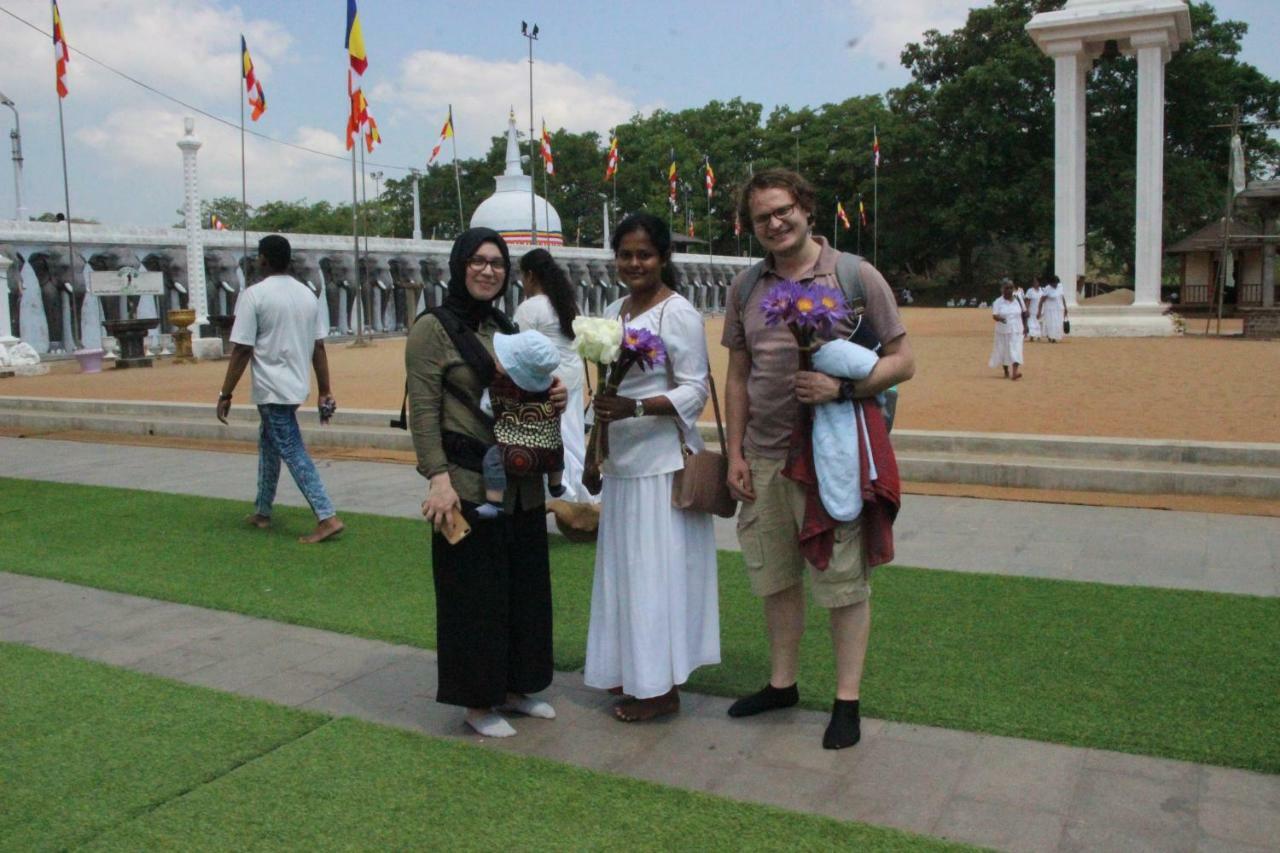 Miheen Hotel & Resort - Anuradhapura มิฮินตาเล ภายนอก รูปภาพ