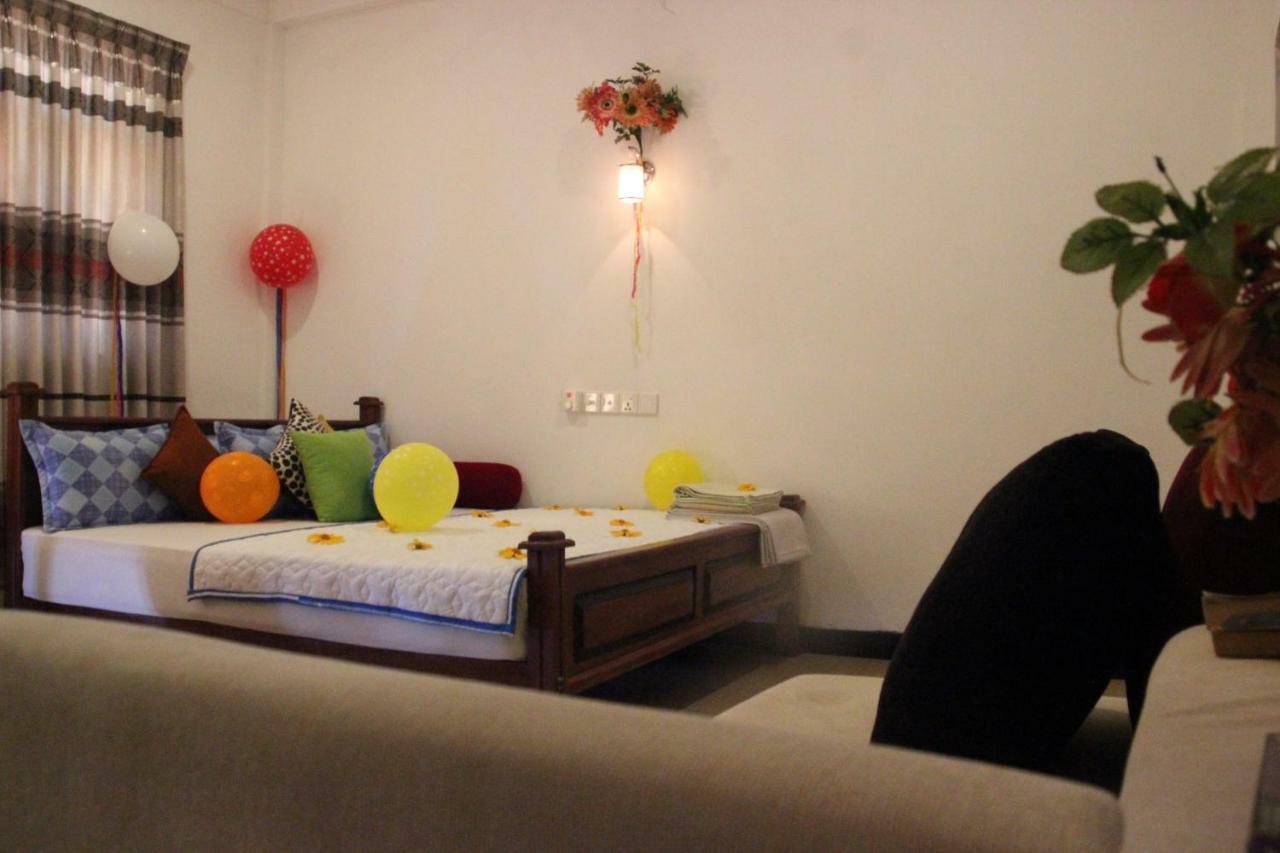 Miheen Hotel & Resort - Anuradhapura มิฮินตาเล ภายนอก รูปภาพ