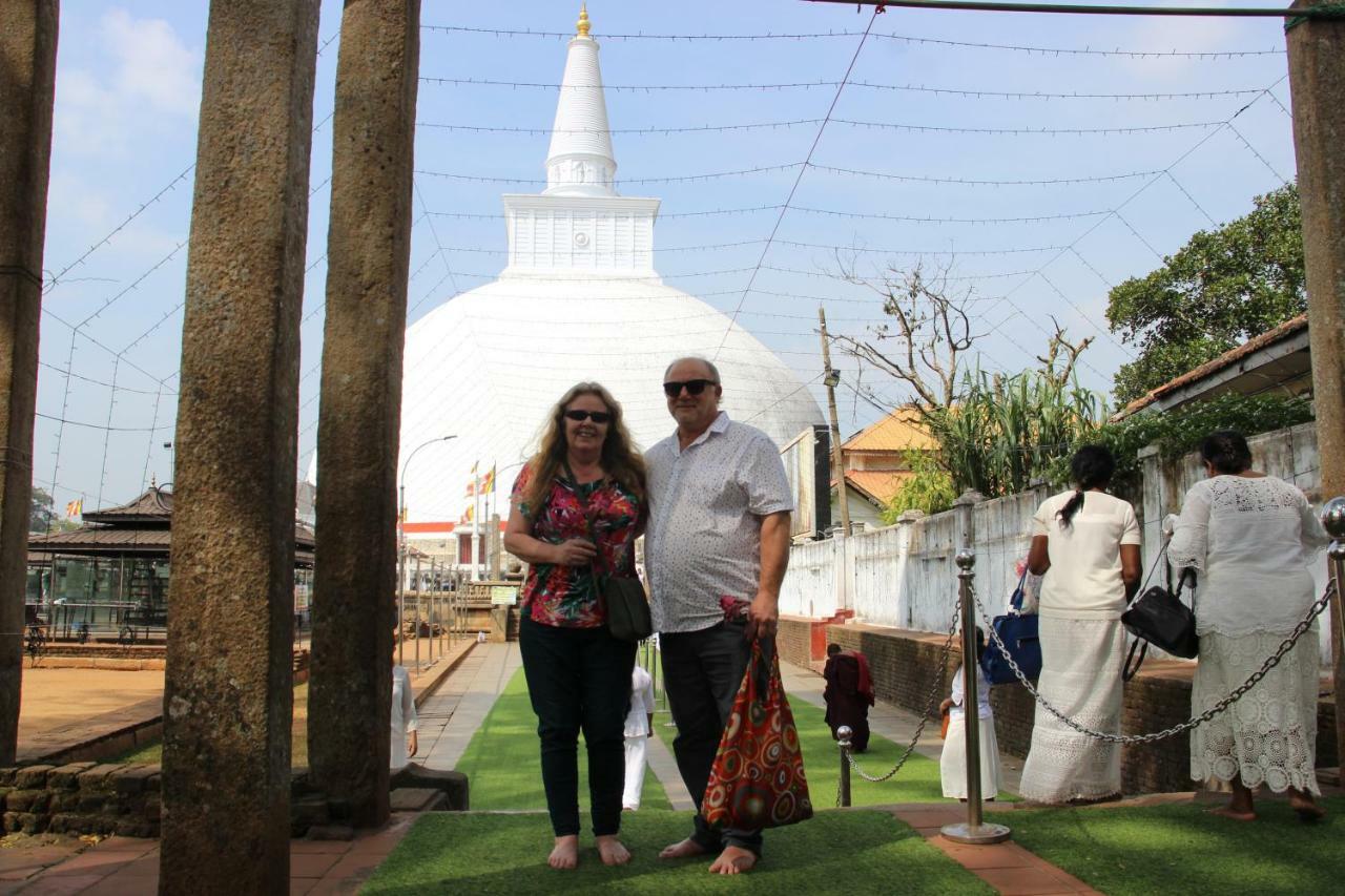 Miheen Hotel & Resort - Anuradhapura มิฮินตาเล ภายนอก รูปภาพ