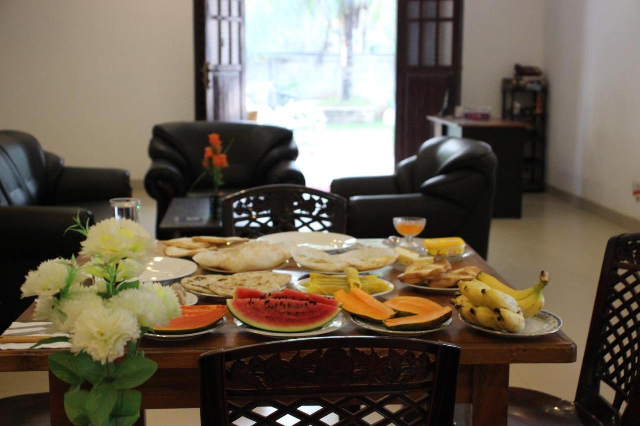 Miheen Hotel & Resort - Anuradhapura มิฮินตาเล ภายนอก รูปภาพ